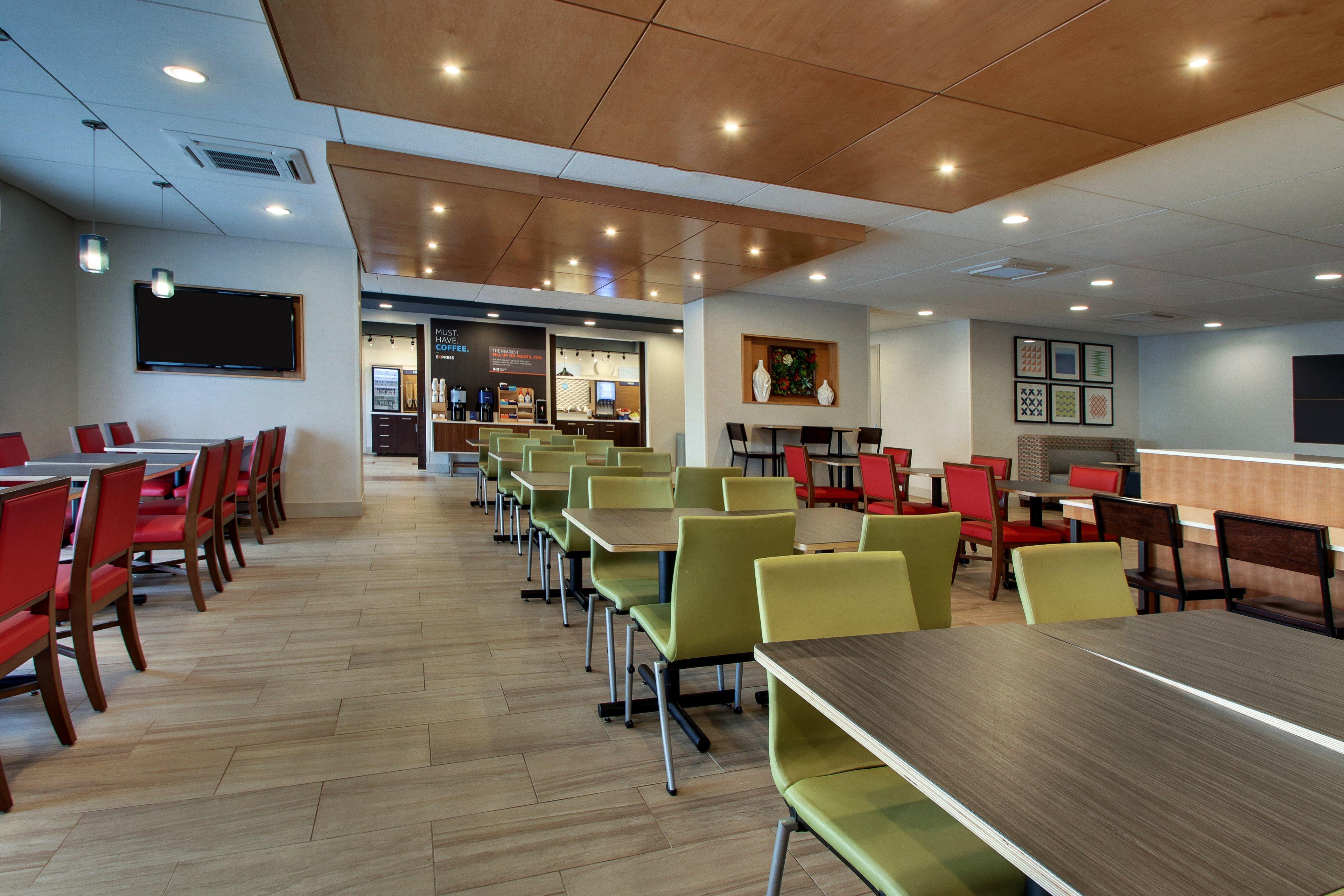 Embassy Suites Baltimore - North/Хънт Вали Екстериор снимка