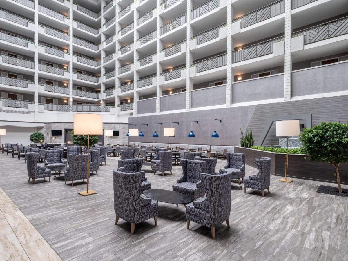 Embassy Suites Baltimore - North/Хънт Вали Екстериор снимка